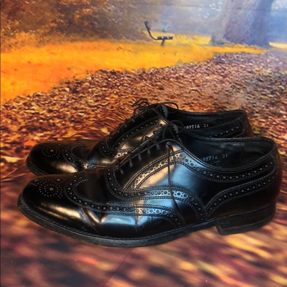 Florsheim Other - Florsheim Brogue Oxford Wingtips 20330  size 8 1/2
